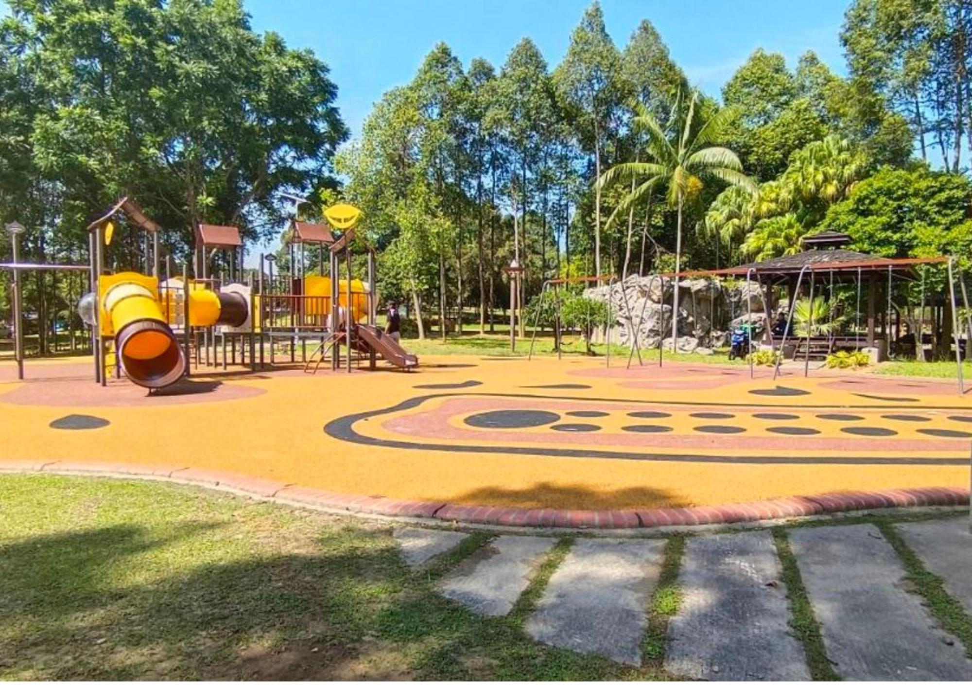 Dpulze Cozy Homestay, 1-5 Pax - Dp1 ไซเบอร์จายา ภายนอก รูปภาพ